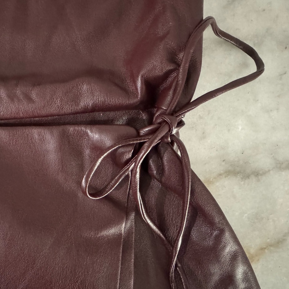 NWOT-Reed Romper - Picture 9 of 13